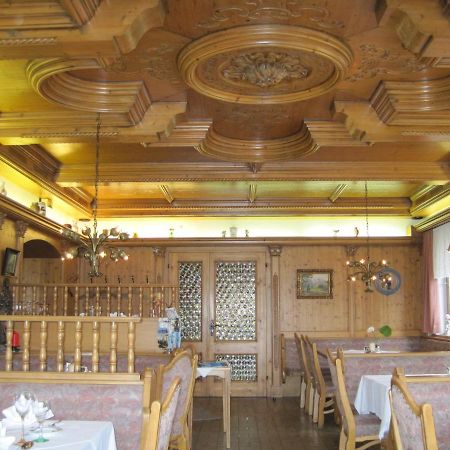 Hotel Zur Schonen Aussicht Übersee エクステリア 写真