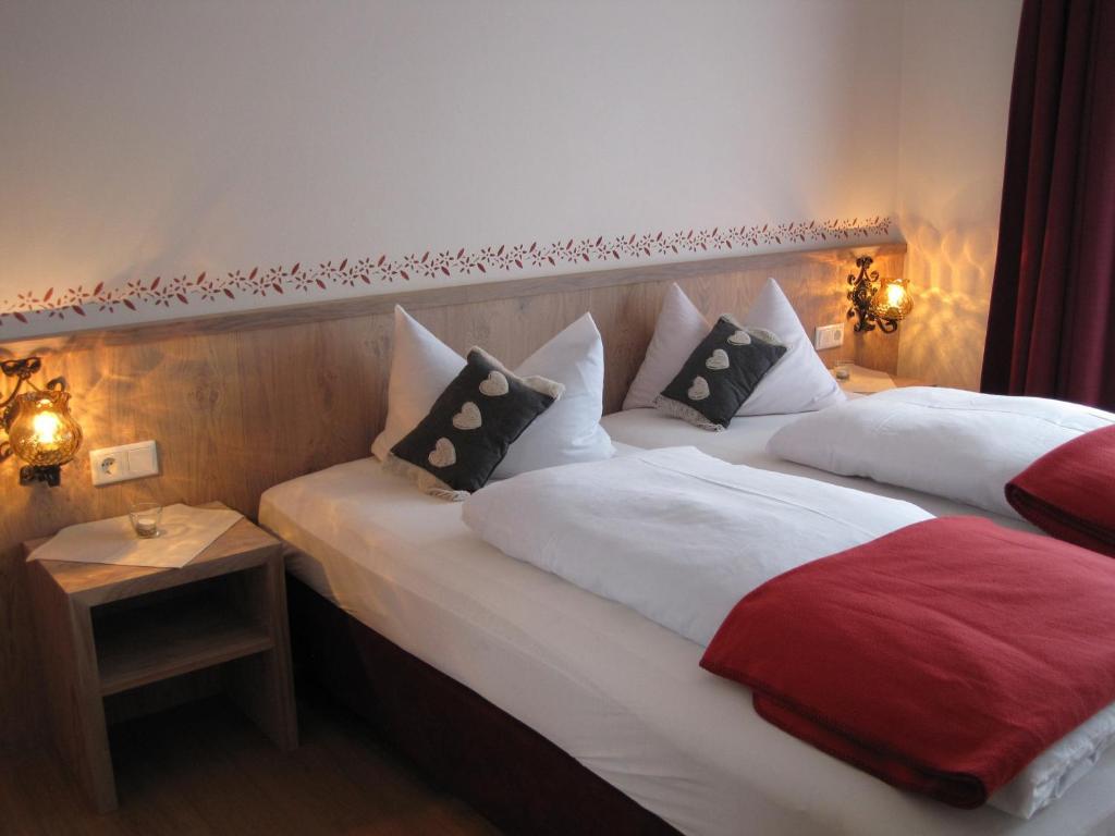 Hotel Zur Schonen Aussicht Übersee 部屋 写真